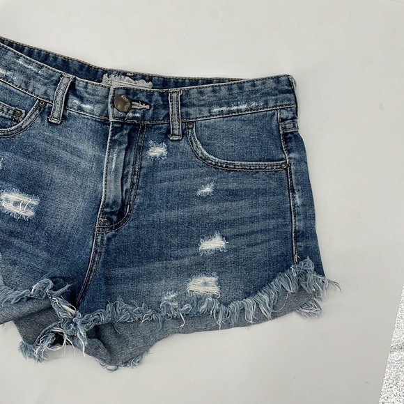 FREE People Denim Cut off Jean Shorts Dolphin Distressed Raw Hem Size 25 - Picture 4 of 8
